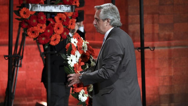 El Presidente rindió tributo a las víctimas del Holocausto