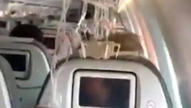 Un avión de Aerolíneas debió aterrizar de emergencia en Neuquén