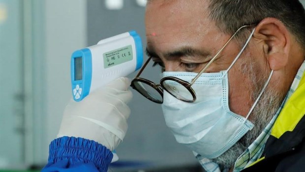 Cabalga el caballo bayo del cuarto jinete del Apocalípsis