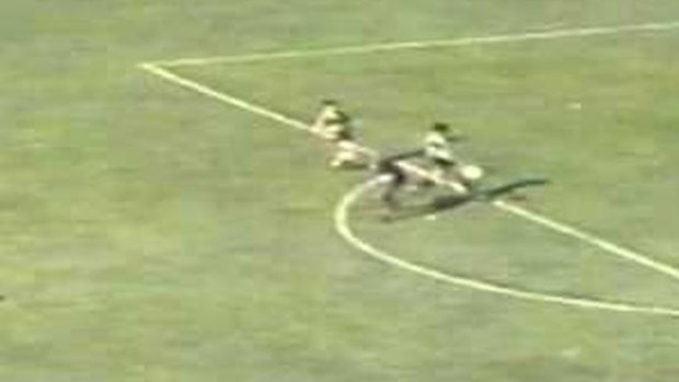 La Fiera Maciel le ganó a Gatti y se apresta a sentenciar la derrota de Boca.