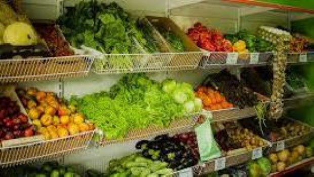 Estudian aplicar precios de referencia en verduras y frutas