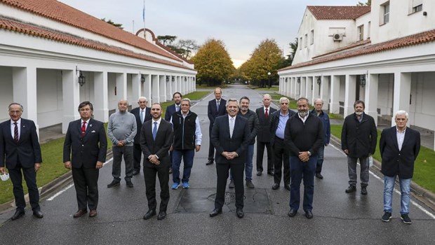 El Gobierno recibió el respaldo de empresarios y gremios por la deuda