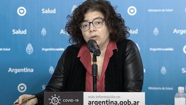 Recuerdan que el transporte es solo para el "personal esencial" y ya hay 300 laboratorios que hacen PCR