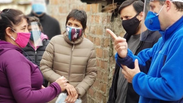La intendenta de Quilmes asegura que "se controló" el brote de coronavirus en Villa Azul