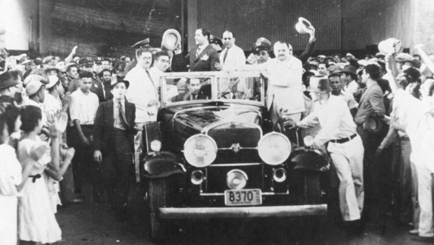 Carlos Gardel llegando a Puerto Rico el 1 de abril 1935.