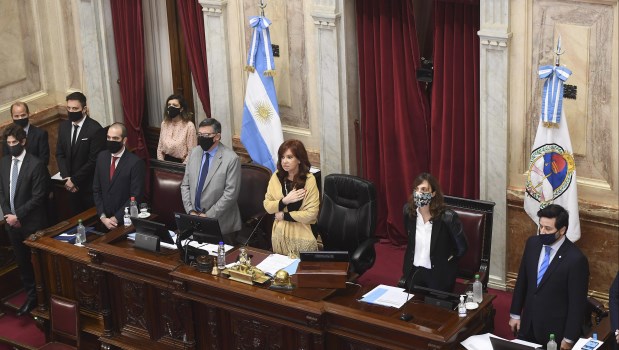 Leña al fuego