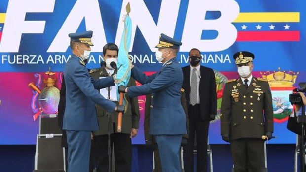 Son inquietantes los paralelismos entre la Argentina y Venezuela.