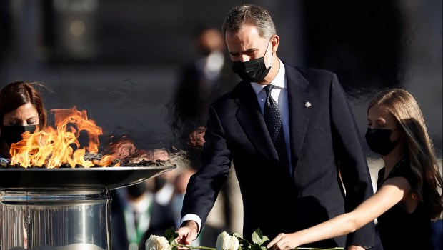 El rey de España pide unidad por respeto a las víctimas del Covid-19