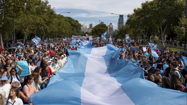 Apuntes sobre el papel de la religión