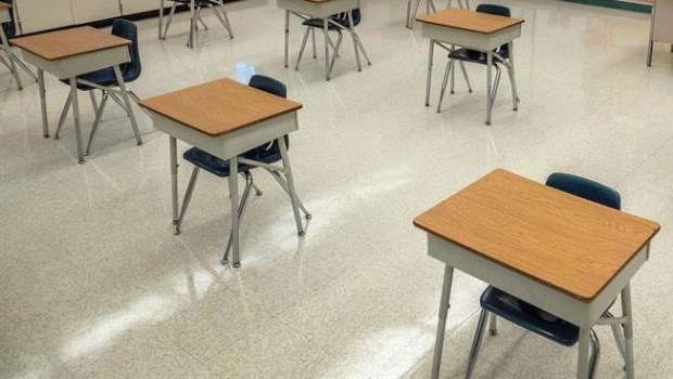 Adiós a las aulas: crónica de la traición a Sarmiento.