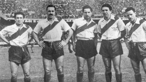 Muñoz, Moreno, Pedernera, Labruna y Loustau, la formación de La Máquina que pasó a la historia.