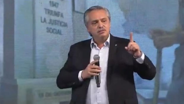 Alberto Fernández: "Hay que curar a la Argentina y ponerla de pie entre todos juntos, sin rencores ni odios"