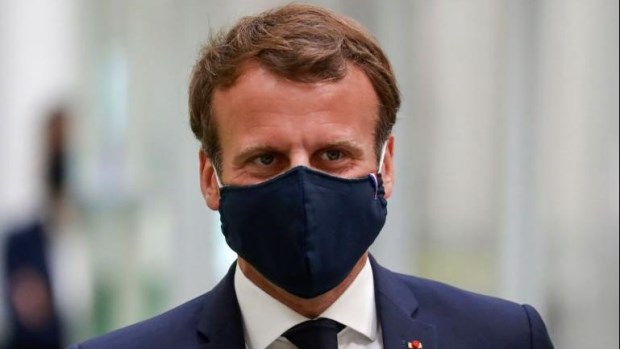 Francia vuelve al confinamiento estricto por un mes