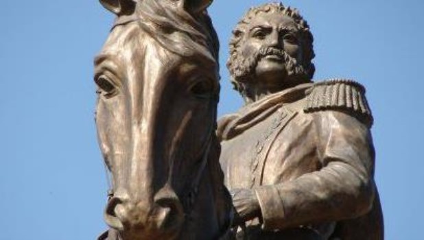 ¿Dónde está el coronel Bustos?