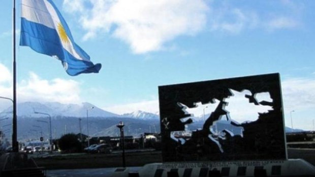 Malvinas: Recordarán los 200 años del primer izamiento de la bandera