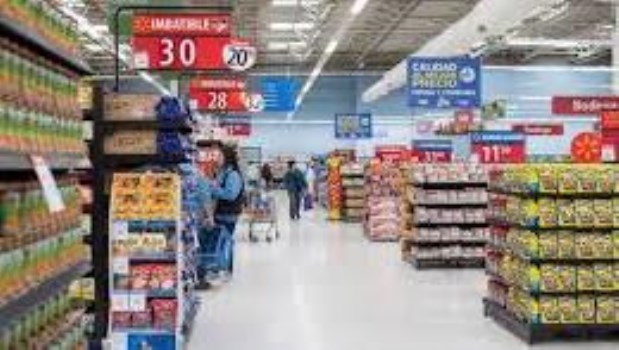 La cadena norteamericana Walmart se iría del país antes de fin de año