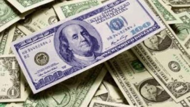 El dólar blue sigue en baja: 162 pesos