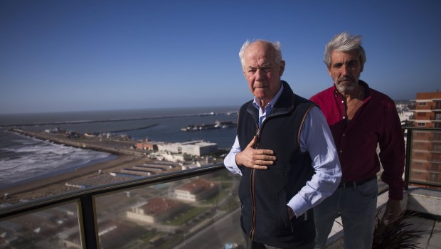 Los veteranos Geoffrey Cardozo y Julio Aro, un inglés y argentino, serán candidatos al Premio Nobel de la Paz.­