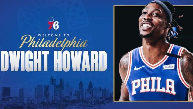 El pivot ya fue presentado en la página oficial de su nuevo equipo.