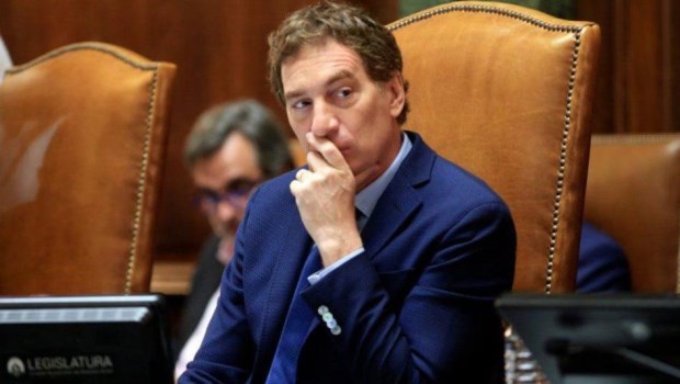 Santilli cuestionó al Gobierno por "politizar uno de los días más tristes" para los argentinos