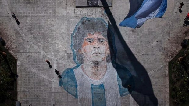 La mano izquierda de Dios