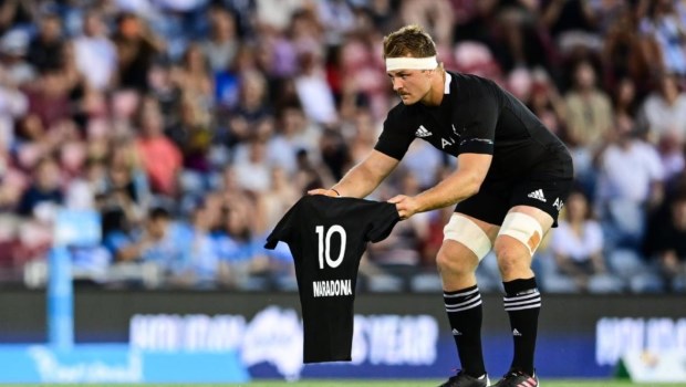 Los All Blacks homenajearon a Maradona