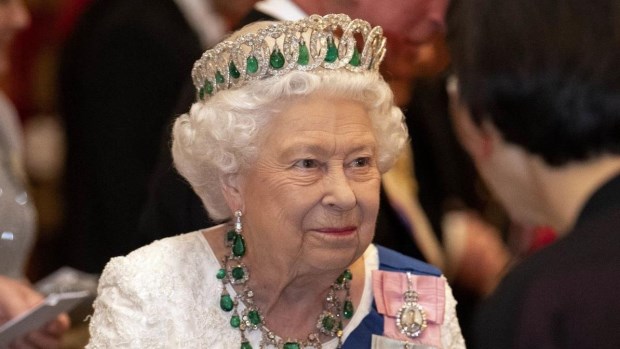 Aseguran que la reina Isabel de Inglaterra recibirá pronto la vacuna contra el coronavirus