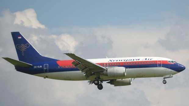 El avión desaparecido es un Boeing 737 de la aerolínea Sriwijaya Air.
