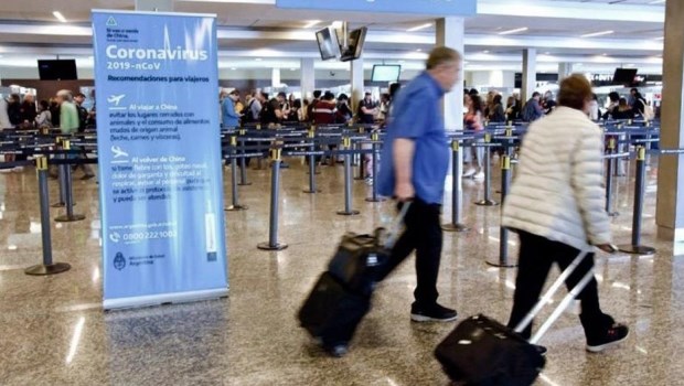 Por el aumento en una tasa, se encarece el costo de los pasajes para vuelos internacionales