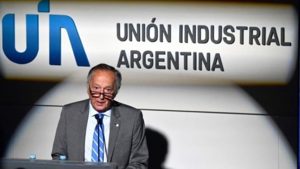 El presidente de la UIA, Miguel Acevedo, es muy crítico del Gobierno.