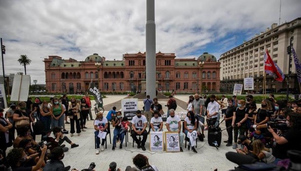 La Nación Argentina se deshace en el desorden