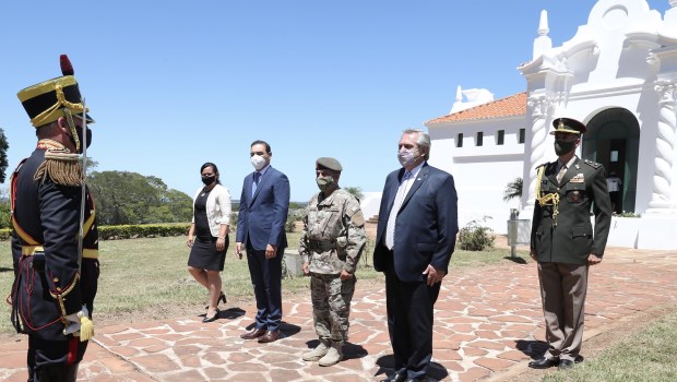 Alberto Fernández: "Cuando quieren hacerme claudicar, yo pienso en San Martín"