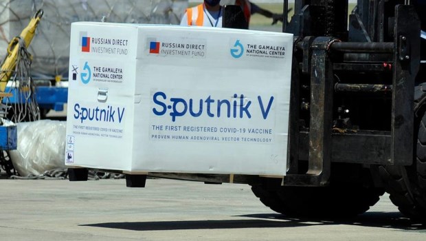 Se registraron al menos 800 estafas en la compra de vacunas Sputnik V