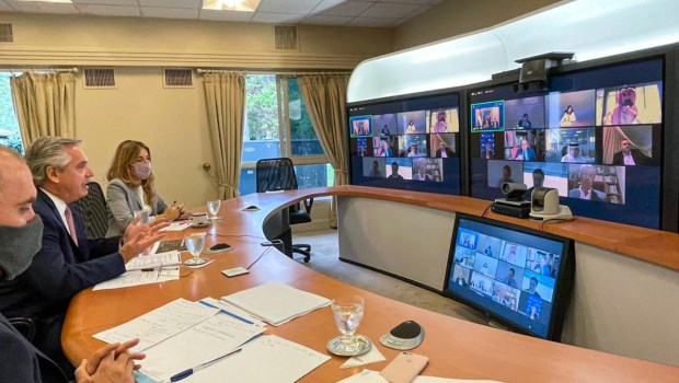 El Presidente mantuvo una videoconferencia con ejecutivos de fondos de inversión de países como Azerbaiján y Tailandia.­