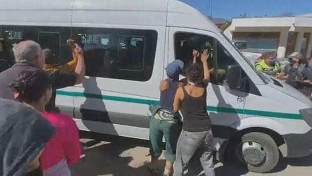 Citan a 13 personas a indagatoria por las agresiones al Presidente en Chubut