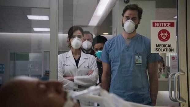 Netflix transmite `New Amsterdam', una serie médica casi con los mismos condimentos que `Grey's Anatomy', pero más centrada en los pacientes.