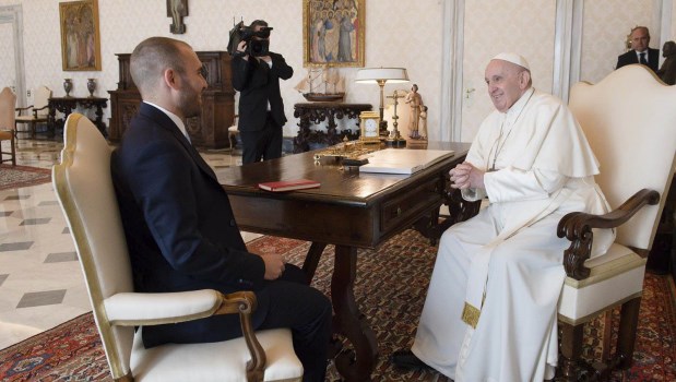 Guzmán se reunió con el Papa Francisco y con empresarios italianos en Roma