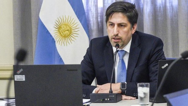 Trotta acordó con ministros de Educación un mecanismo "focalizado" y "temporario" de suspensión de clases presenciales