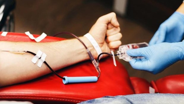 La importancia de las donaciones de sangre en los tratamientos pediátricos 