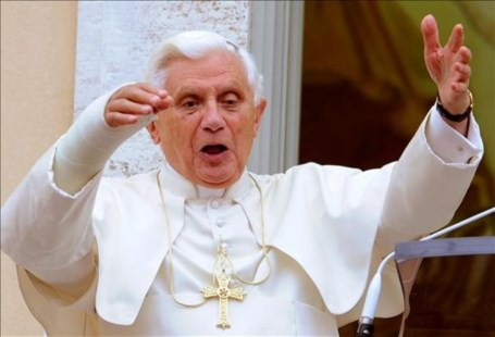 Benedicto XVI calificó como símbolos del mal a los campos de concentración