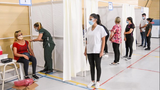 Puerto Madryn diagrama la vacunación al sector público y privado de la actividad turística