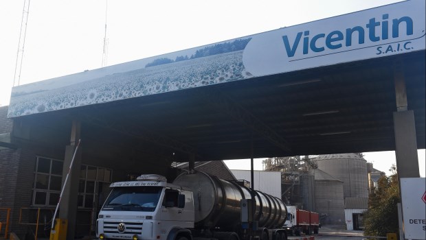 Planta de Vicentin en la ciudad de San Lorenzo. ARCHIVO