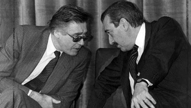 Sorrouille (izq) fue ministro de Economía en tiempos de austeridad. Alfonsín (der) le tenía plena confianza.