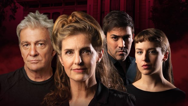 El actor integra el elenco de la obra que protagonizan Silvia Kutika, Antonia Bengoechea y Adrián Lázare y que se puede ver en la sala Neruda del Paseo La Plaza.