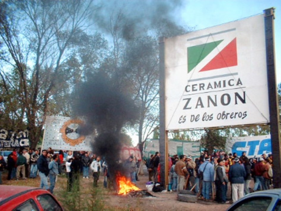 Convierten en ley la expropiación de la fábrica de cerámicas Zanón - Economía | Diario La Prensa