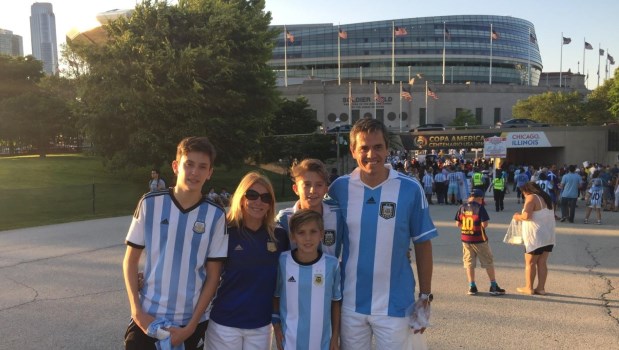 La familia Echeverría cumplió su sueño de poder ver a la Argentina jugando en la Copa América Centenario 2016 en Estados Unidos.