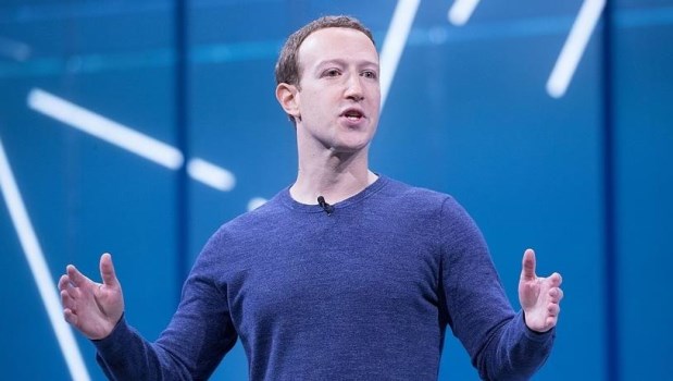 Mark Zuckerberg planea que en unos años la gente pueda con unas gafas viajar, comunircarse con personas vivas o muertas y viajar en el tiempo.