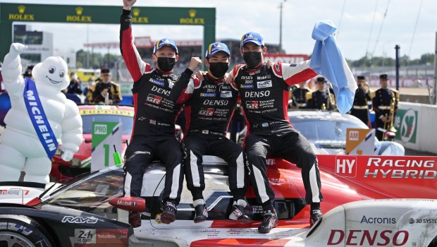 "Pechito" López hizo historia al ganar las 24 Horas de Le Mans 
