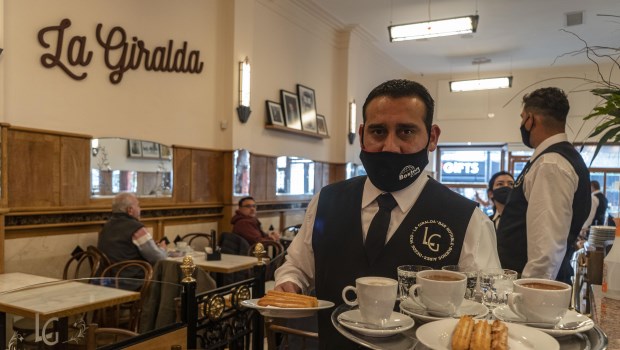 Vuelve al centro porteño La Giralda