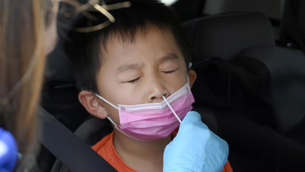 Eclipse total de la razón